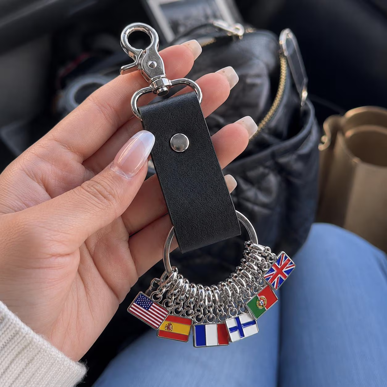 Personalisierter Leder-Schlüsselanhänger mit Flagge, individueller Länder-Anhänger für Reisetaschen, Geschenk für Reisende